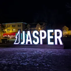 The Jasper town sign at night